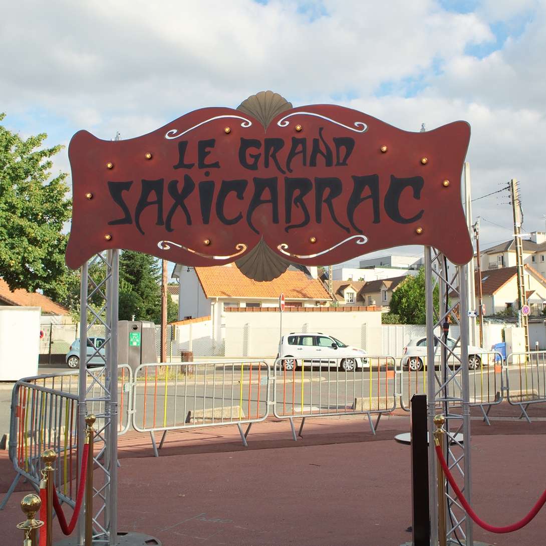Le Grand Saxicabrac